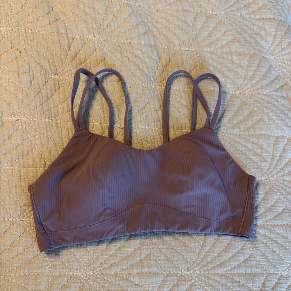 Lululemon Like a Cloud Bra Ribbed Light Support, B/C Cup Size 8